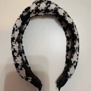 Anthropologie classic houndstooth embellished headband